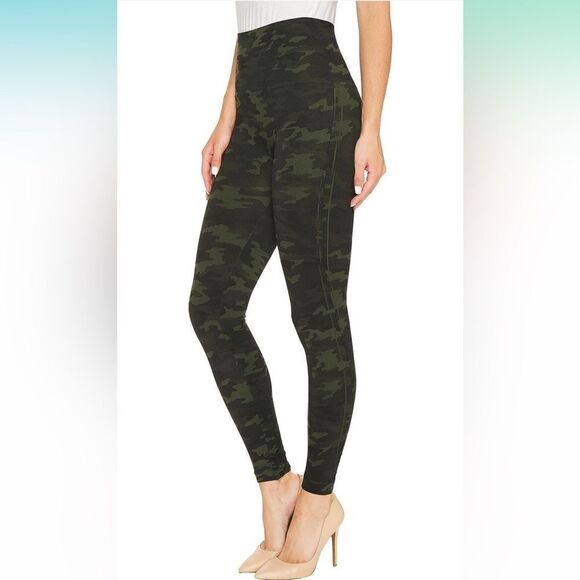 NWT- SPANX- Seamless Leggings for Women Tummy Control- Green Camo- Size XS - Picture 1 of 10